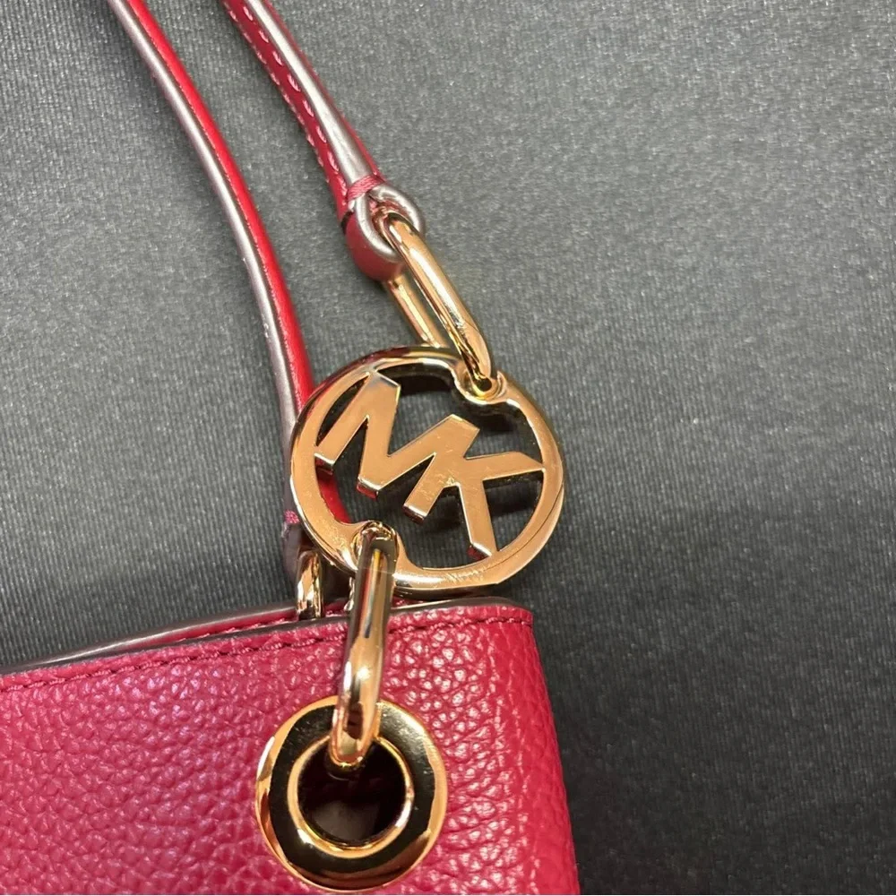 Michael Kors Red Leather Shoulder Bag Brand New - Picture 10 of 11